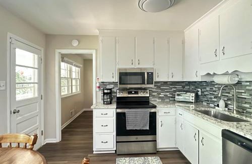 Cary House | Serene Landing Place near Downtown Cary