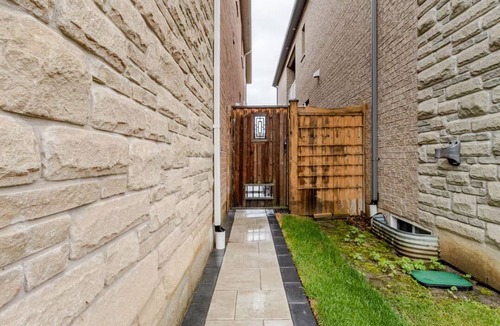 Meadowvale Village House | Serenity Inn ~ Mississauga Oasis