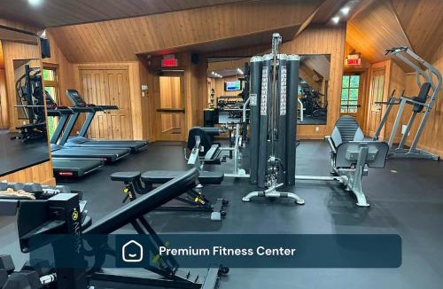 Mille-Isles Ski Chalet | Serenity Private Hot Tub Sauna, Pool, Fiddler Lake