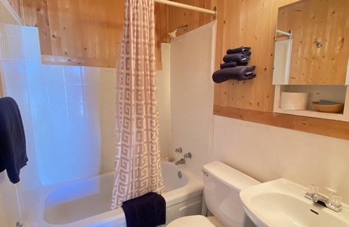 Fort Nelson Hotel | Shannon Motel