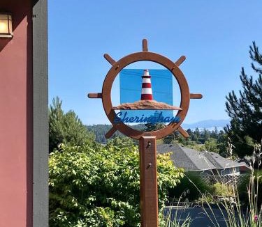 Sooke House | Sheringham Townhouse - Pet Friendly Sooke Rental