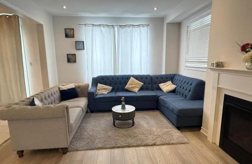 Centre Wellington House | Short Term Cozy Stay in Beautiful Fergus