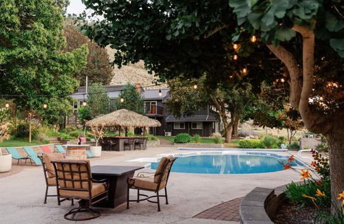 Keremeos Hotel | Similkameen Valley Resort
