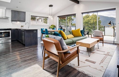 Port Renfrew Villa | Sitka House | Port Renfrew