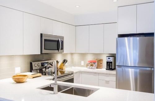 Blackcomb House | Ski in Out, Great Location, Free Shuttle Bus