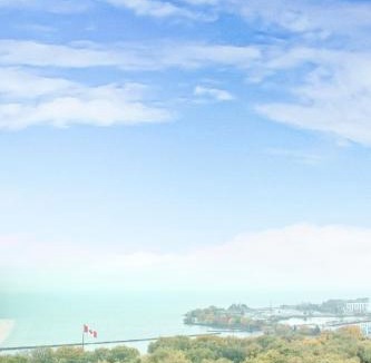 Fort York Apartment | Skyline & Lake Views - Luxury Downtown Suite - Walk Everywhere