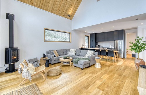 Mont-Tremblant Ski Chalet | Snohaus Chalets