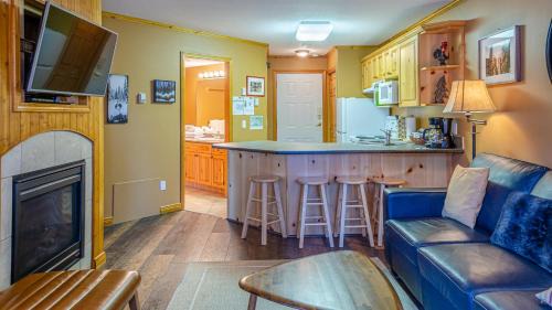 Sun Peaks Apartment | Snow Creek Village #48