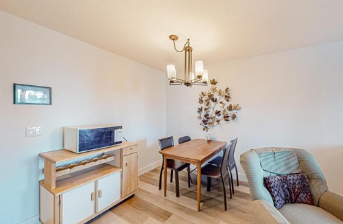 Big White Ski Resort Apartment | SnowCrest Village, Unit 5B