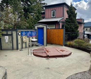 Sooke House | Sooke Ocean Oasis - Boutique Waterfront Rental