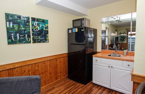 Waves House | Soundfront, Shared Dock and Pier, Elevator, Private Pool, Hot Tub