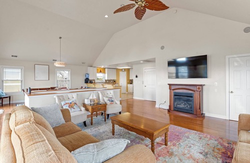 Colington House | Sounds like a Plan: Pool | Hot Tub | Elevator | Dogs OK