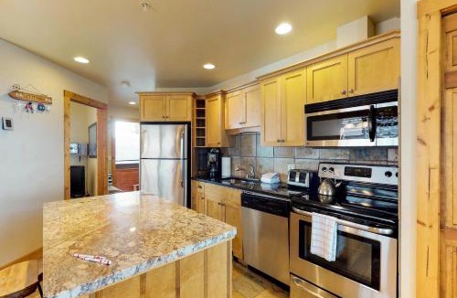 Snow Pine Estates Apartment | South Face B