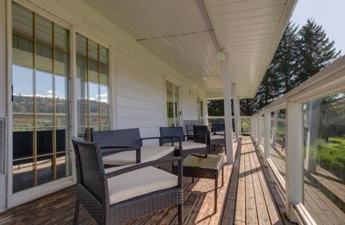 Kamloops Hotel | South Thompson Inn & Conference Centre