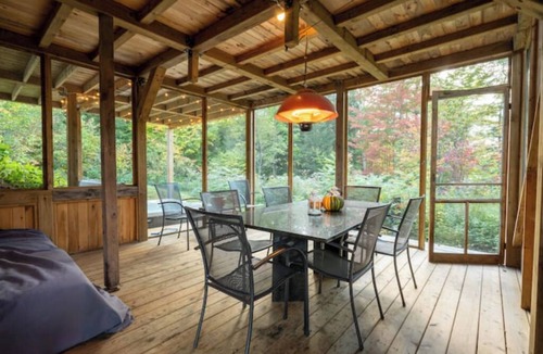 Sainte-Beatrix Ski Chalet | Spa and Billiards | Le Picasso in full color