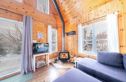 Saint-Philemon Ski Chalet | Spa, Outdoor & Adventure | L'Énigmasud