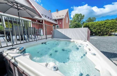 Disraeli Ski Chalet | Spa, Pool Table & Waterfront | Terrasse Lac Aylmer