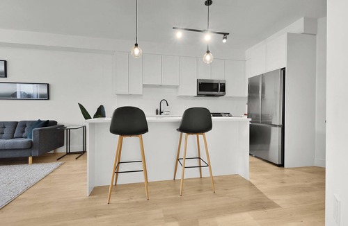 Willoughby Apartment | Spacious 1BR + Office in Central Langley