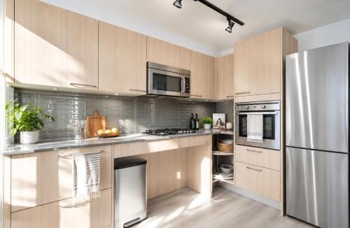 Gastown Apartment | Spacious 2BR Walk to Canada Place