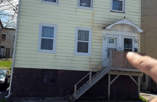 Saint John House | spacious 3 bedroom-5 beds-wifi-parking available