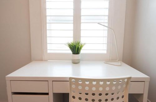 Kensington Market House | Spacious 4BR Toronto Stay Near U of T & Downtown
