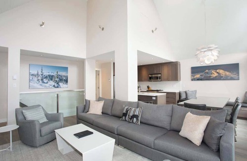Blackcomb Condo | Spacious 4BR townhouse with hot tub