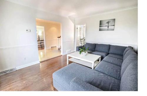 Armour Heights House | Spacious 5500 SQF Home 6 Bdrms and 3 and Half Bath