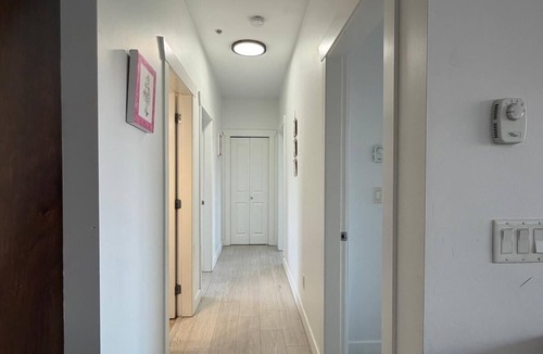 Guildford Apartment | Spacious and Comfortable 3-bedroom 2-bathroom apartment