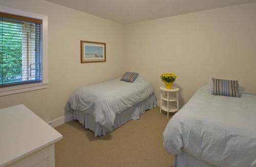 Regional District of Nanaimo House | Spacious Beach House Tucked in the Forest ~ Steps to the Beach