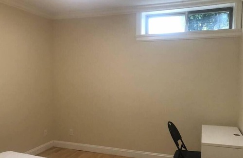 Shaughnessy House | Spacious & Cozy 2 BD Suite in Heart of Vancouver