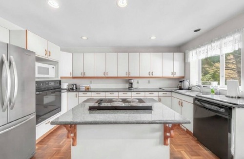 Delta House | Spacious house near ferry
