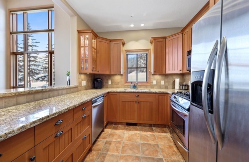 Sun Peaks House | Spacious Townhouse, Stunning Views, Phenomenal Location!