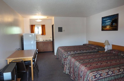 Osoyoos Hotel | Spanish Fiesta Resort