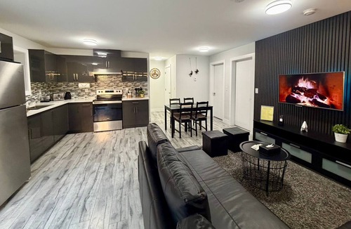 Delta Apartment | Sparsh Villas - Lux+ Modern 2BR Suite w/Kitchen