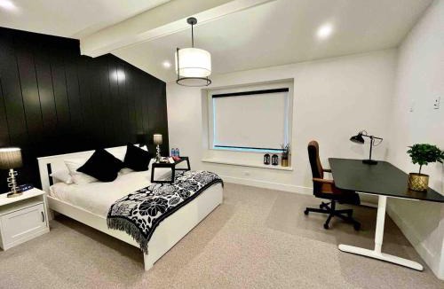 Willoughby House | Sparsh Villas - Luxurious & Stylish 2BR PSuite