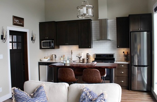 Port Renfrew House | Spectacular Ocean View Luxury 2 Bedroom 2 Full Bathroom