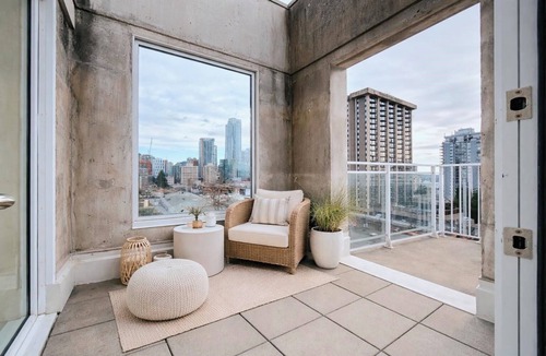Davie Village Apartment | Spectacular penthouse in a modernist, boutique concrete-and-glass building