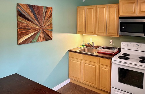 Norman's Cove-Long Cove House | Starboard suite @ The Homestead Oceanfront