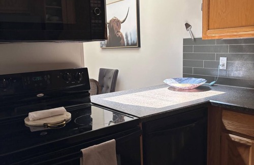 East Kootenay Villa | Stay at Radium Villas in the Heart of the Valley