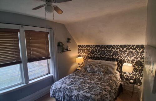 London Bed & Breakfast | Stay at Red Door Bed and Breakfast