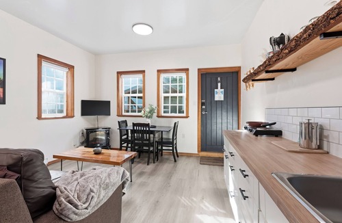 Ucluelet Apartment | Steps from the Beach! ~ Near Wild Pacific Trail! ⎮ Orca