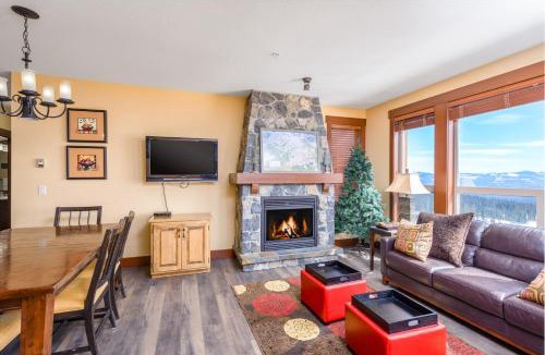 Beaverdell Apartment | Stonegate Resort Unit C105