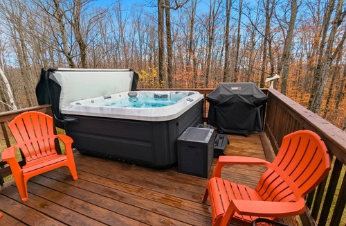 Stratton Mountain House | Stratton Comfort, Convenience & Private Hot Tub