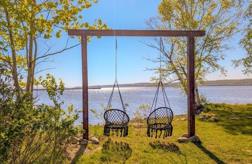 Ste Anne de Beaupre Apartment | Studio 18 - 2 min du Bord de l'eau Foyer & Barbecue