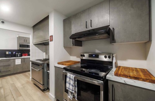 Riviere-du-Loup Regional County Municipality Apartment | Studio avec Vue Cour-215