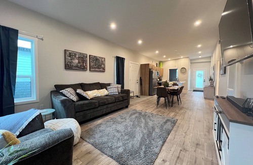 Central Okanagan House | Stunning 3 Bedroom House