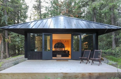 Taghum Cabin | Stunning Cabin In The Woods - Close to Nelson