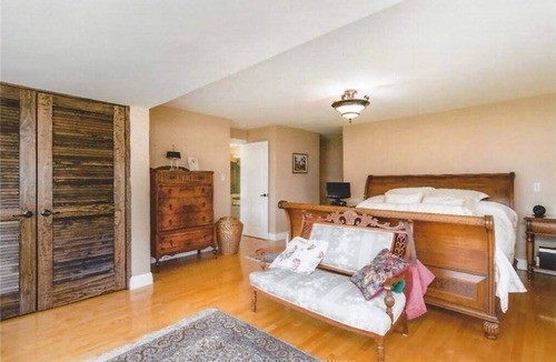 Shediac House | Stunning riverfront estate with wraparound veranda