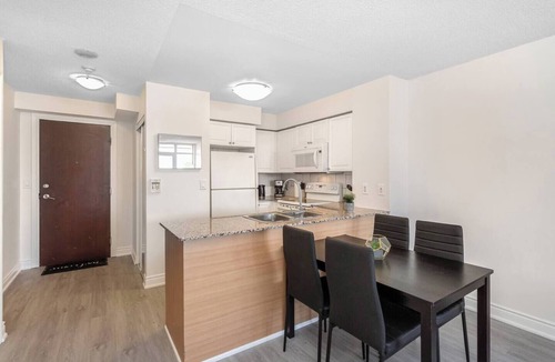 Downtown Mississauga Apartment | Stylish 2BR Retreat Steps to SQ1 | Prime Location