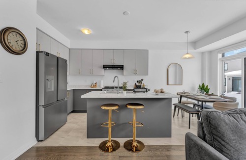 Caledonia House | Stylish 3BR Home w/Dedicated Office Space